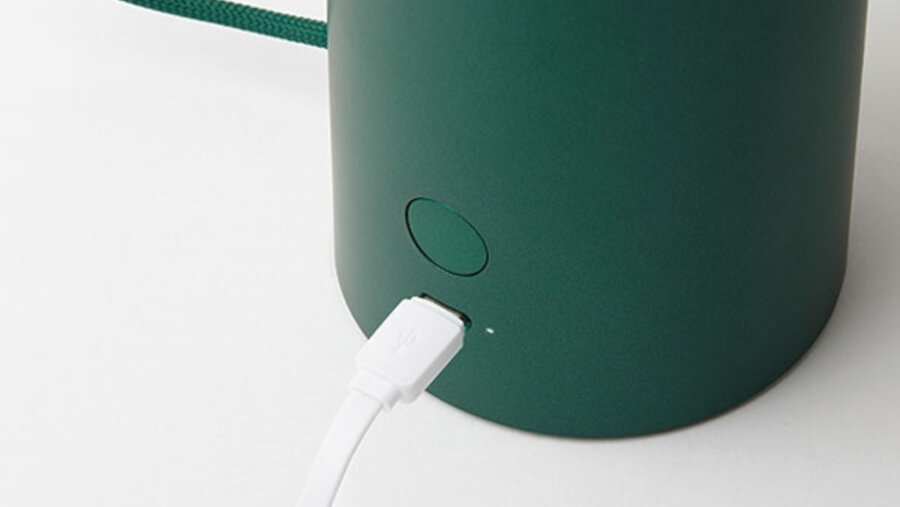 Lampa LED LEXON Orbe - ładowanie