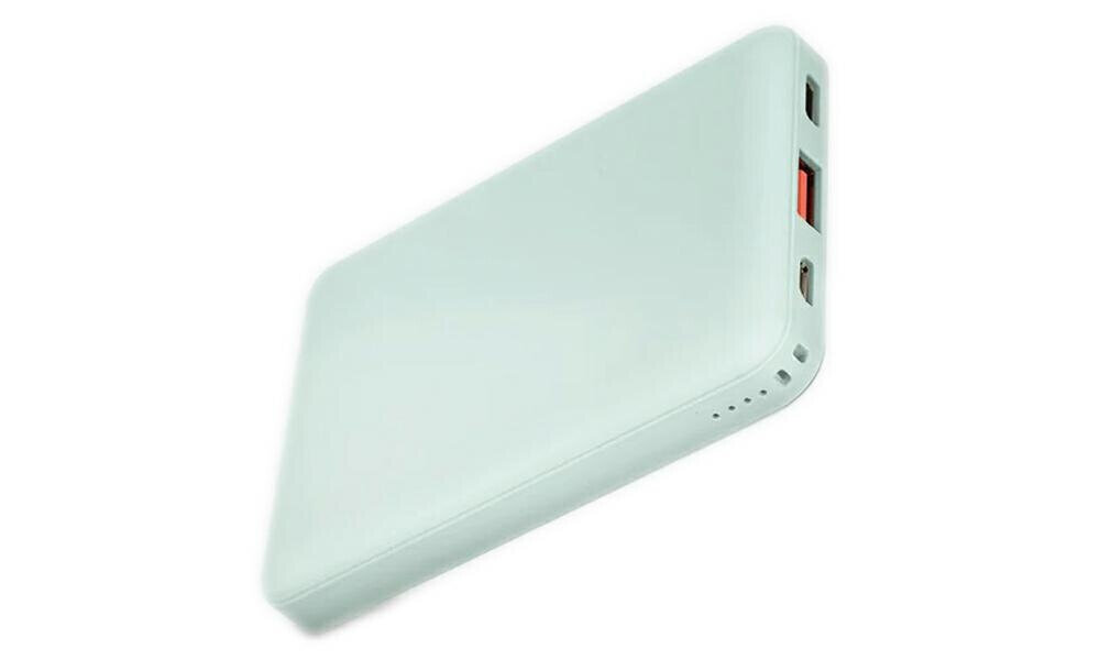 Na obrazie widoczny jest zielony powerbank o prostokątnym kształcie z zaokrąglonymi krawędziami. Posiada kilka portów oraz diody sygnalizacyjne na jednym z boków.