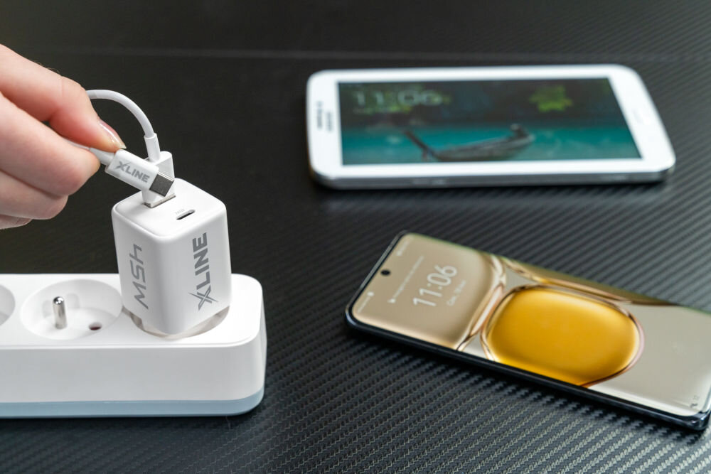 Ładowarka indukcyjna XLINE WCG452W Biały usb-c moc usb-a moc