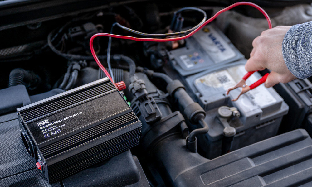 Przetwornica NEWELL NL3680 12V/230V 300W/600W Czysta sinusoida wielkość wymiary waga podłączenie złącza porty