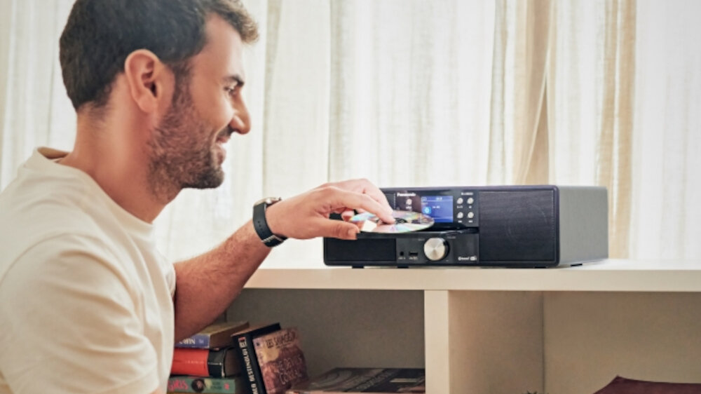 Wieża PANASONIC SC-DM202EG-K  - moc