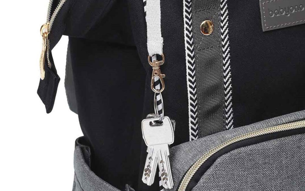 Plecak do wózka BABYONO Basic Oslo Style 1424/01 Szary dodatki elementy smycz klucze mata gratis podroz