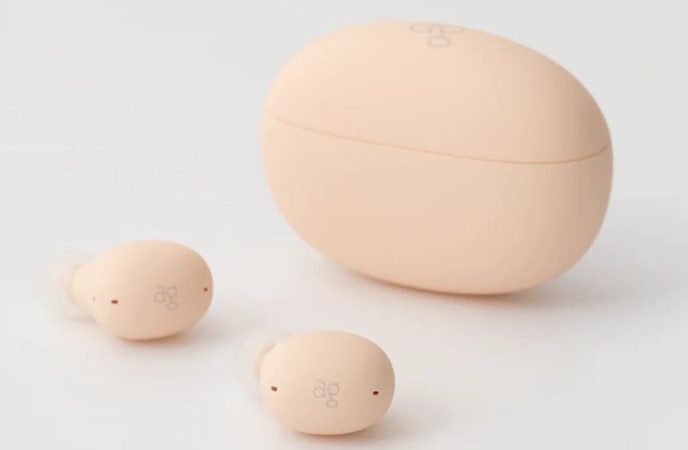 FINAL AUDIO Ag Uzura ANC słuchawki dokanałowe czas pracy do 35 godzin etui ładujące USB-C akumulator 490 mAh, słuchawki dokanałowe z etui ładującym na białym blacie