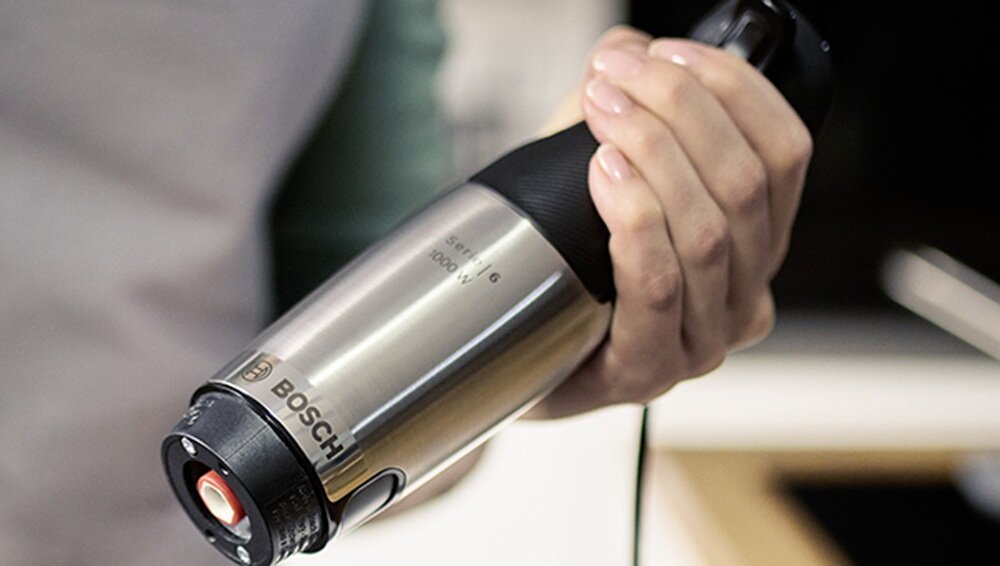 Blender BOSCH ErgoMaster MSM6M621 blender w rękach, ergonomiczny kształt, antypoślizgowa powłoka SoftTouch