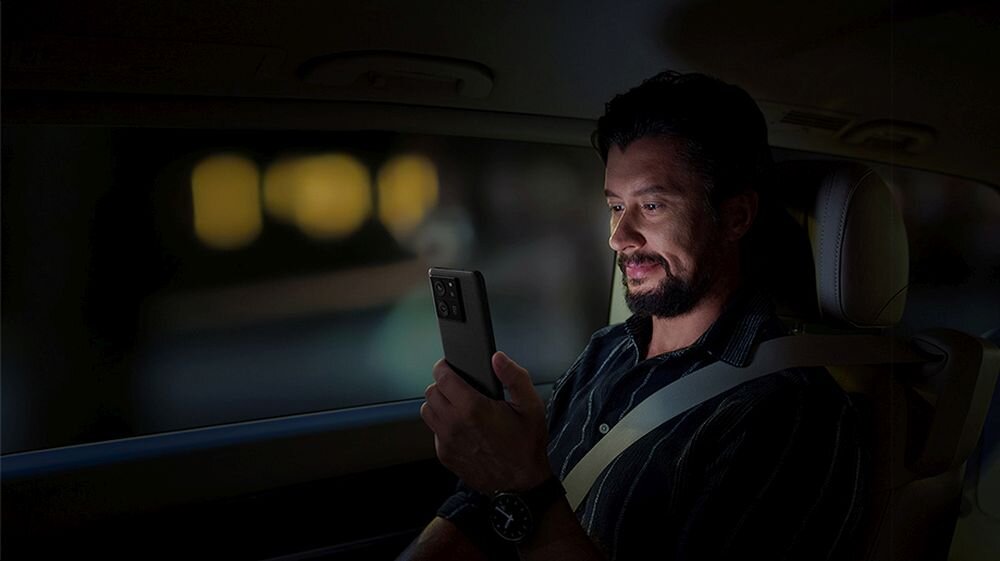 Smartfon XIAOMI 13T    ekran bateria aparat procesor ram pamięć pojemność rozdzielczość zdjęcia filmy opis dane cechy blokady system łączność wifi bluetooth obudowa szkło odporność porty muzyka transfer sieć przekątna matryca waga czujniki oled amoled ips