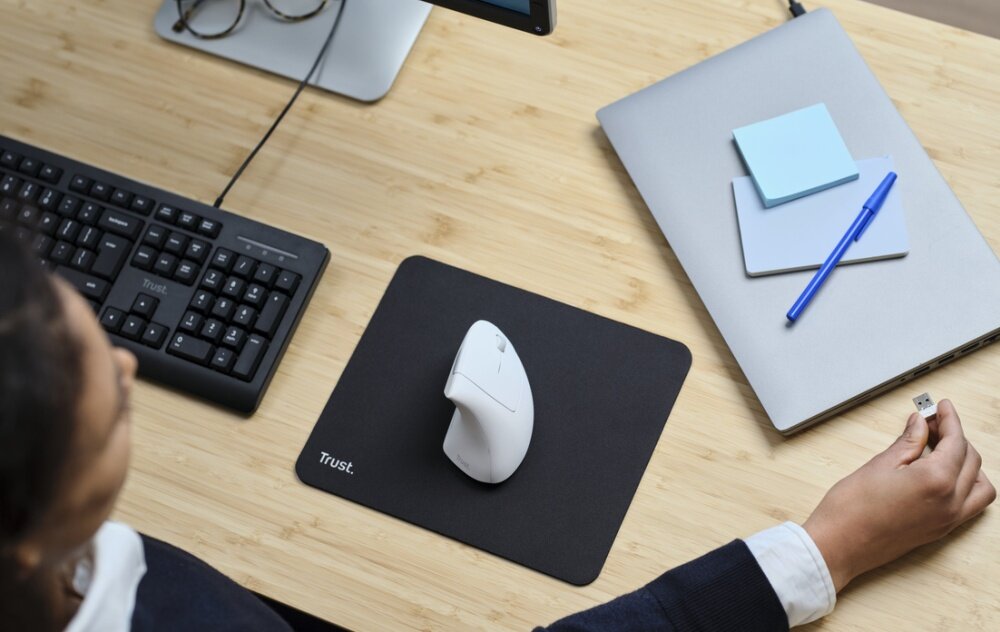 Mysz TRUST Verto Wireless naturalna pozycja komfort użytkowanie bezprzewodowe połączenie