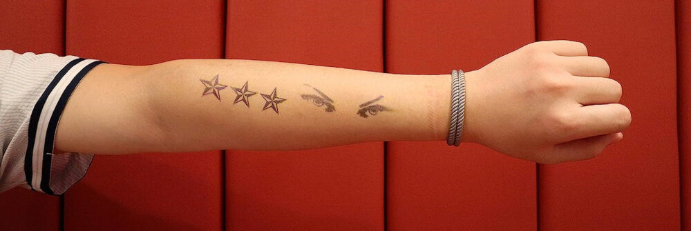 Drukarka do tatuaży PRINKER S kolorowe tatuaze wykonanie