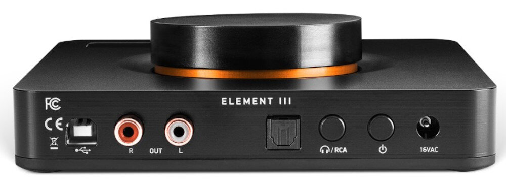 Wzmacniacz słuchawkowy JDS LABS Element III Boosted Copper Ring balans kanałów audio, wzmacniacz słuchawkowy z wejściami na białym tle