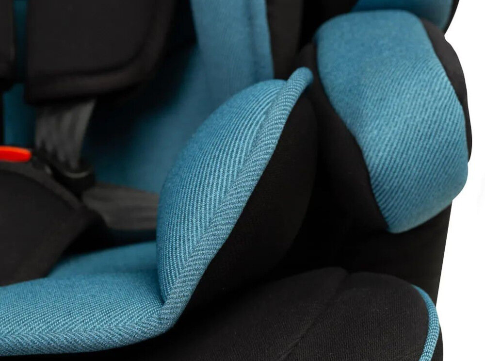 Fotelik samochodowy CARETERO Falcon Fresh 9-36 kg Niebieski wygodne podlokietniki odpowiednie podparcie podczas jazdy wygodne ulozenie rak