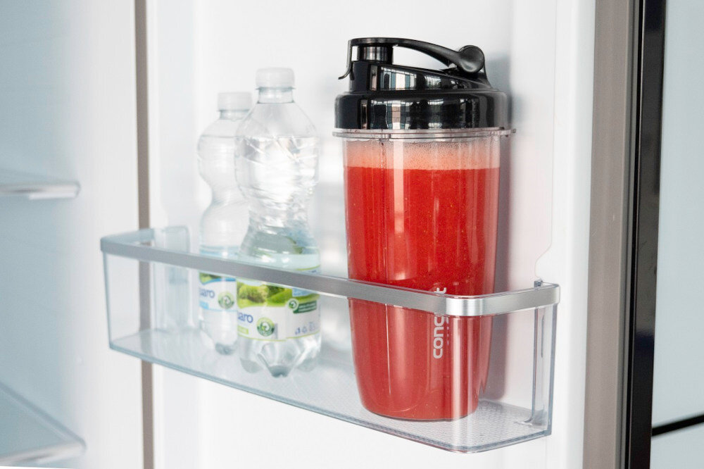 Blender kielichowy CONCEPT Nutri Smoothie SM1500 2 pokrywki