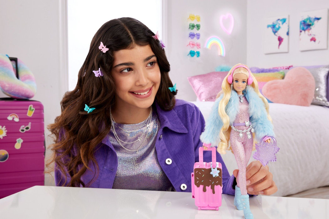 Lalka Barbie Extra Fly Zimowa HPB16 zabawa przygoda podróżne wyobraźnia