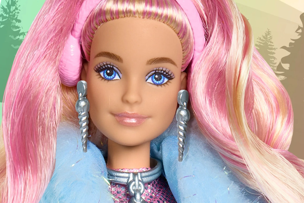 Lalka Barbie Extra Fly Zimowa HPB16 zabawa przygoda podróżne wyobraźnia