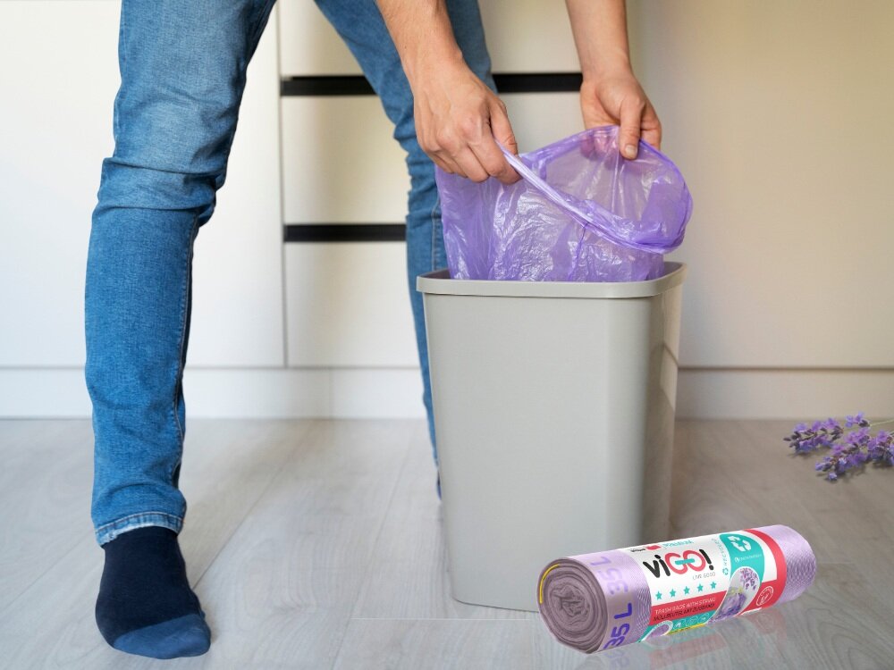 7722083 - Worki na śmieci VIGO 60L 8 sztuk Fioletowy system interleave, wbudowana taśma zamykająca, bez nieprzyjemnych zapachów