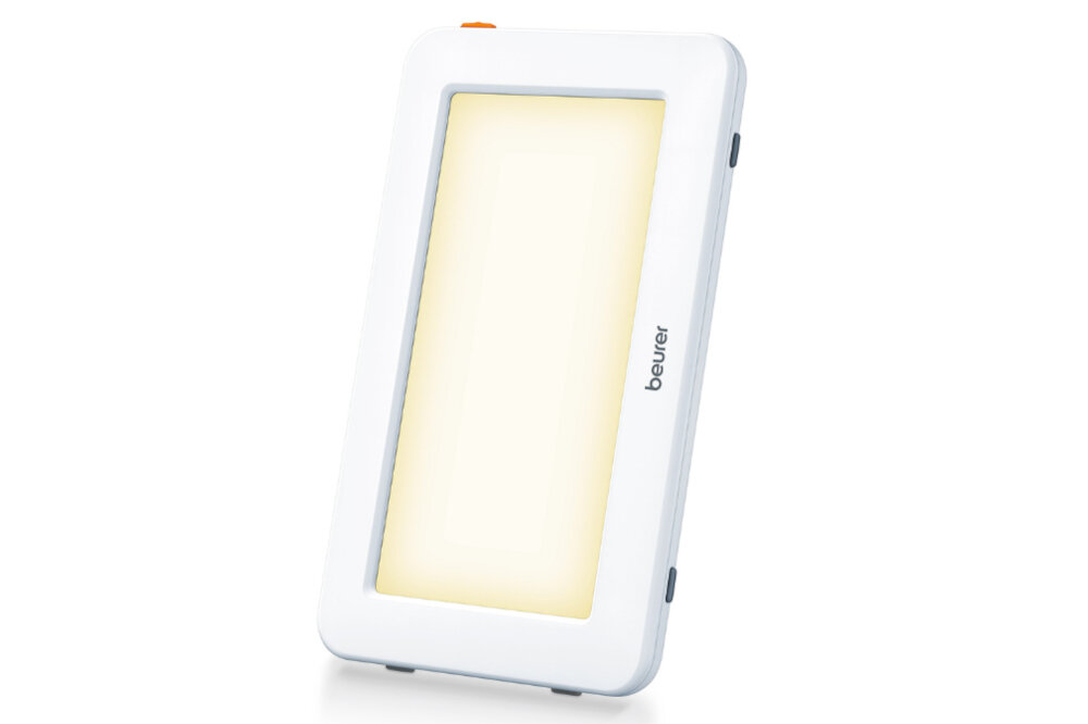 Lampa antydepresyjna BEURER TL 20 LED 10 000 luksów odległość 10 cm potrzeby użytkowanie korzystanie praktyczna skuteczna
