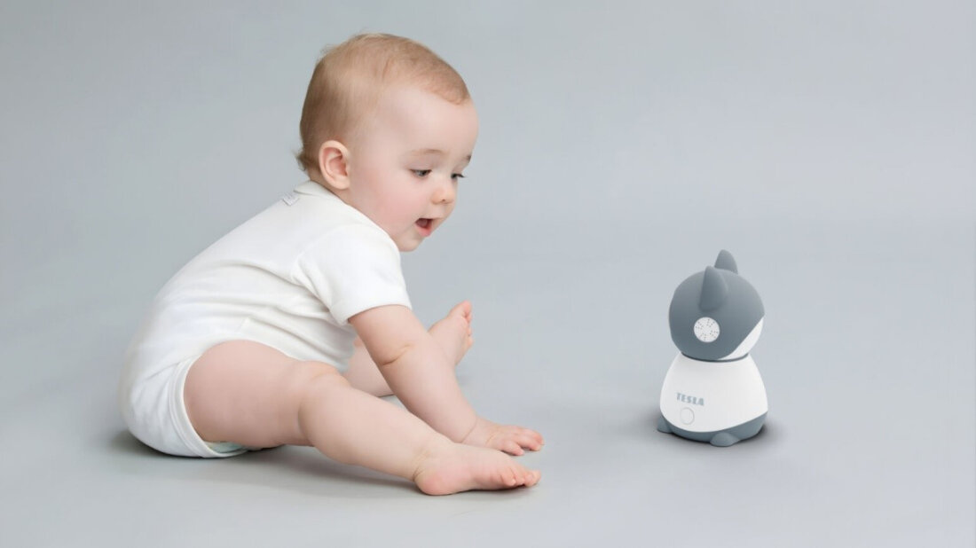 Niania elektroniczna TESLA Smart Camera Baby B250 Pełna ochrona komfort monitorowanie temperatury wilgotność pomieszczenia możliwośc kołysankii