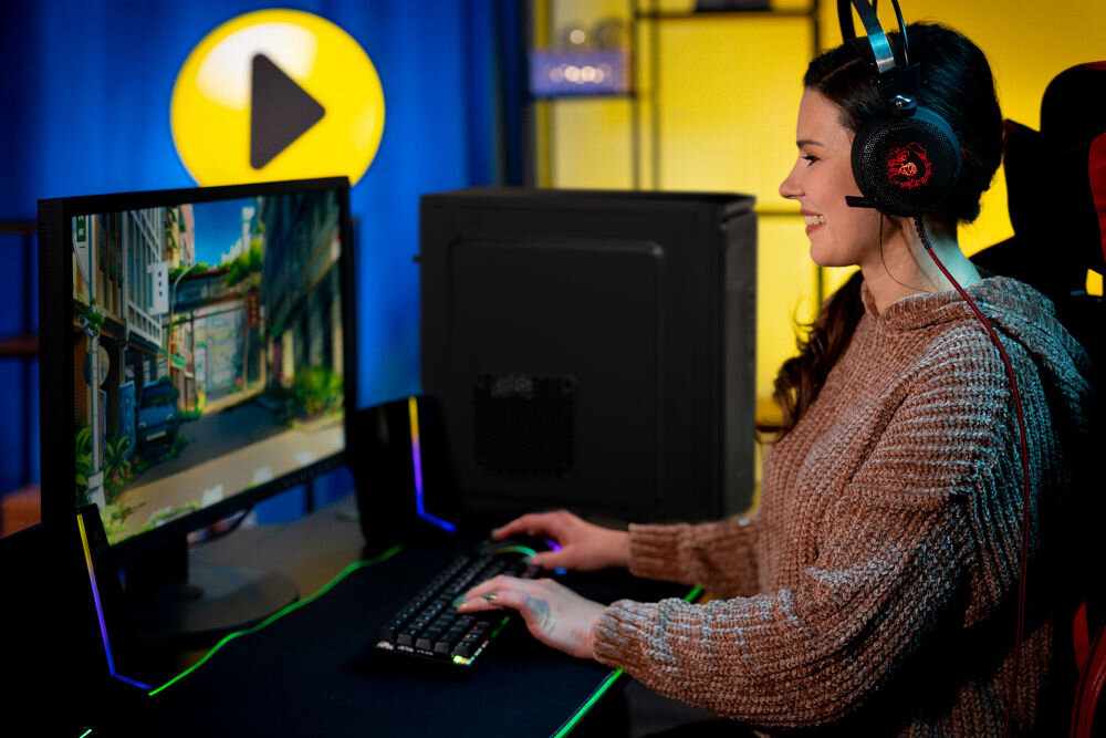 Komputer XQUANTUM XQR3R8S500-XA4 R3-4300G 8GB RAM 500GB SSD zasilacz moc sprawność zabezpieczenia prąd