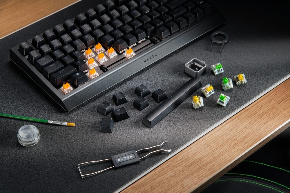 Klawiatura RAZER BlackWidow V4 podświetlenie makra multimedialne przyciski anti-ghosting możliwości wyniki gra funkcje mechaniczna klawiatura wygoda design
