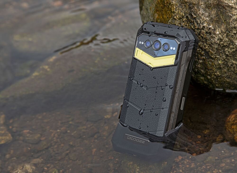 Smartfon DOOGEE S100 Pro    ekran bateria aparat procesor ram pamięć pojemność rozdzielczość zdjęcia filmy opis dane cechy blokady system łączność wifi bluetooth obudowa szkło odporność porty muzyka transfer sieć przekątna matryca waga czujniki oled amoled ips