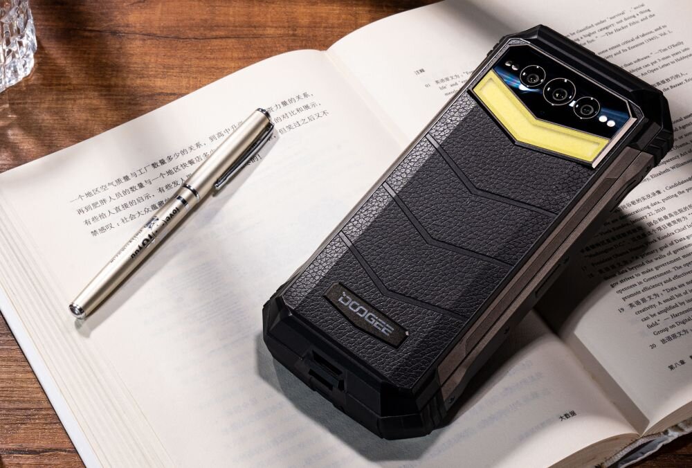 Smartfon DOOGEE S100 Pro    ekran bateria aparat procesor ram pamięć pojemność rozdzielczość zdjęcia filmy opis dane cechy blokady system łączność wifi bluetooth obudowa szkło odporność porty muzyka transfer sieć przekątna matryca waga czujniki oled amoled ips