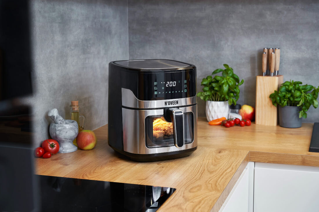 Frytkownica beztłuszczowa NOVEEN AF560 Air Fryer Cyfrowy wyświetlacz dotykowy panel Prosta obsługa łatwość wyboru szybkość decyzji