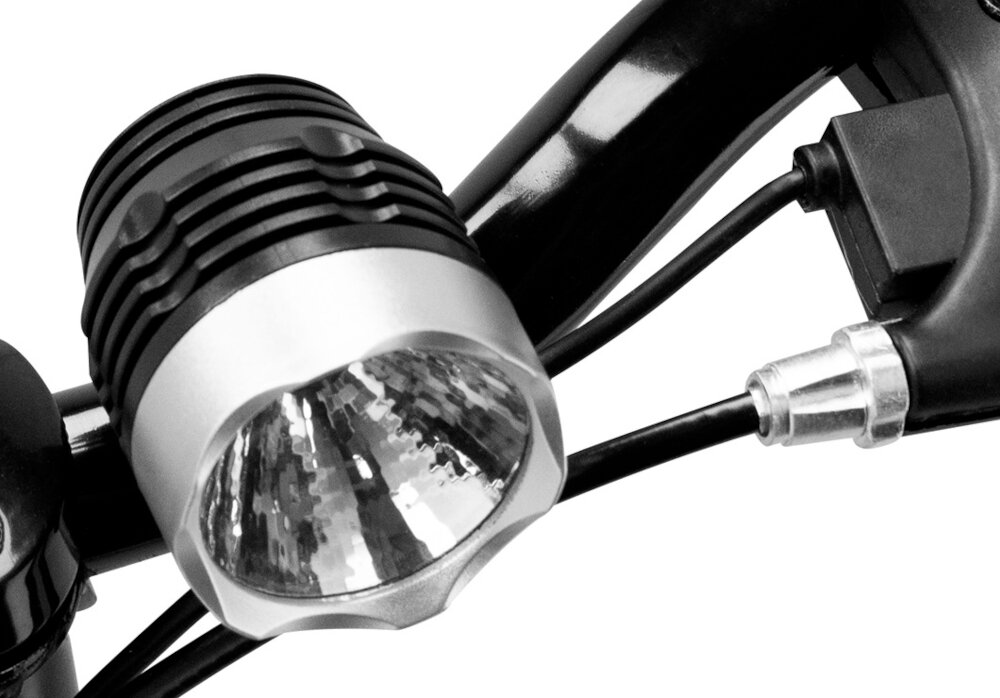 Hulajnoga elektryczna SPOKEY Mizzaro Czarno-zielony oswietlenie przednia jasna biala lampa tylne czerwone swiatlo doskonala widocznosc