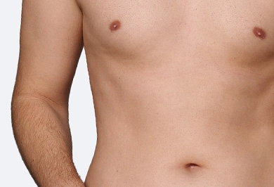 Mężczyzna zgolony na ciele przez Golarkę Braun XT5