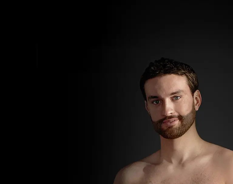 Młody mężczyzna z zarostem, bez koszuli, po użyciu zestawu z trymerem All-in-One Braun Series XT5