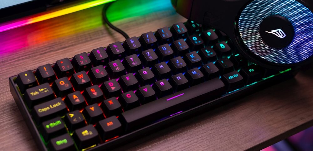 Klawiatura SUREFIRE Kingpin M1 RGB reakcja blyskawiczna doskonala rozgrywka gra