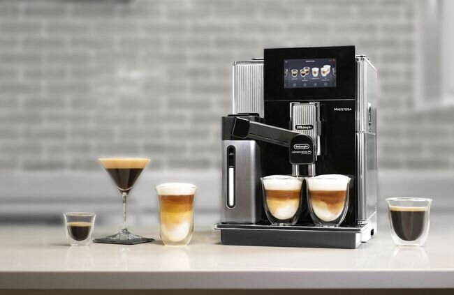 DELONGHI Maestosa - ekspres na blacie z przygotowanymi kawami