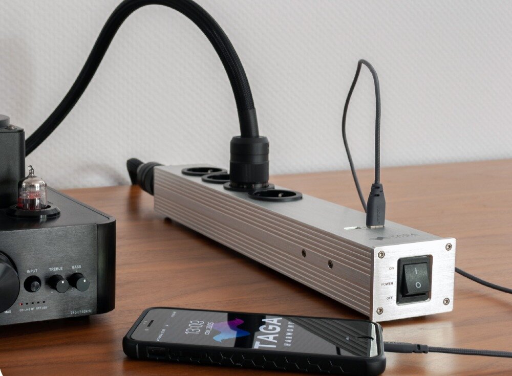 Filtr zasilania TAGA HARMONY PF-400-USB praca zakłócenia efekty elekryczność izolacja sprzęt audio wideo komponenty 2 urządzenia