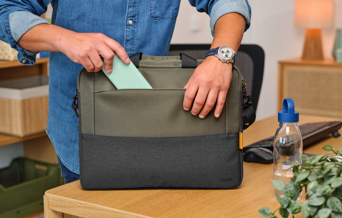 Torba na laptopa TRUST Lisboa 15.6 cali Zielony materiał wykonanie recykling ekologia