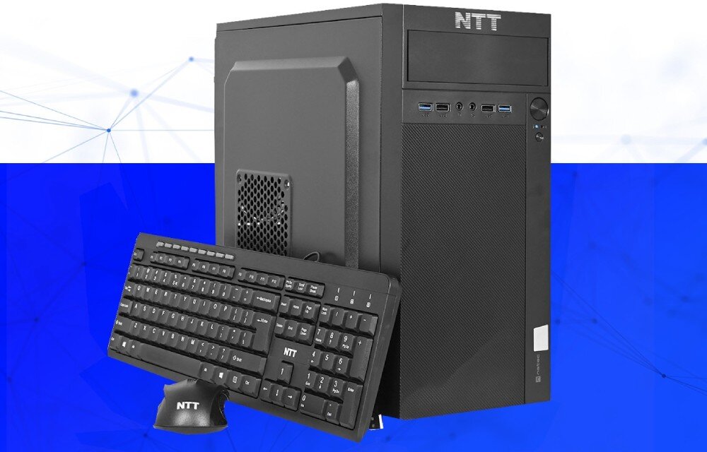 Komputer NTT Desk ZKO-i313H610-L02H Komputer stacjonarny w czarnej obudowie z widocznym logotypem producenta, ustawiony pionowo obok klawiatury i myszy w tym samym kolorze, opis