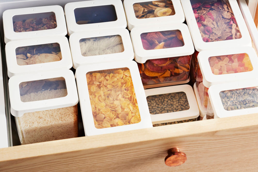 Pojemnik plastikowy GASTROMAX Dry Food 1,6 L Przezroczysto-biały. przechowywanie latwosc zestaw