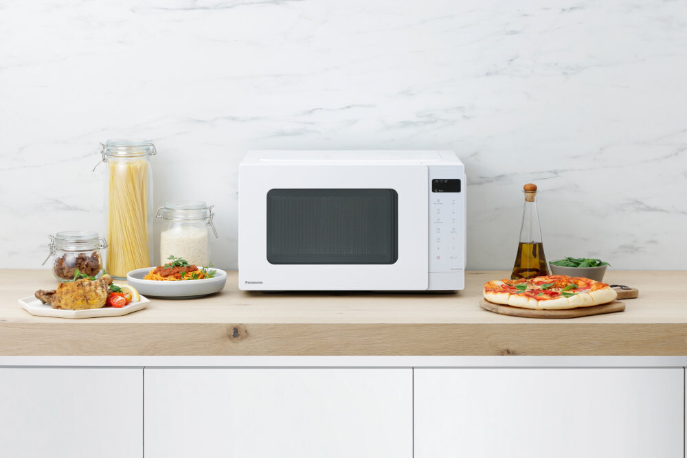 Kuchenka mikrofalowa PANASONIC NN-K35NWMEPG wiele mozliwosci moc 1000 W 900 W 5 poziomow mocy