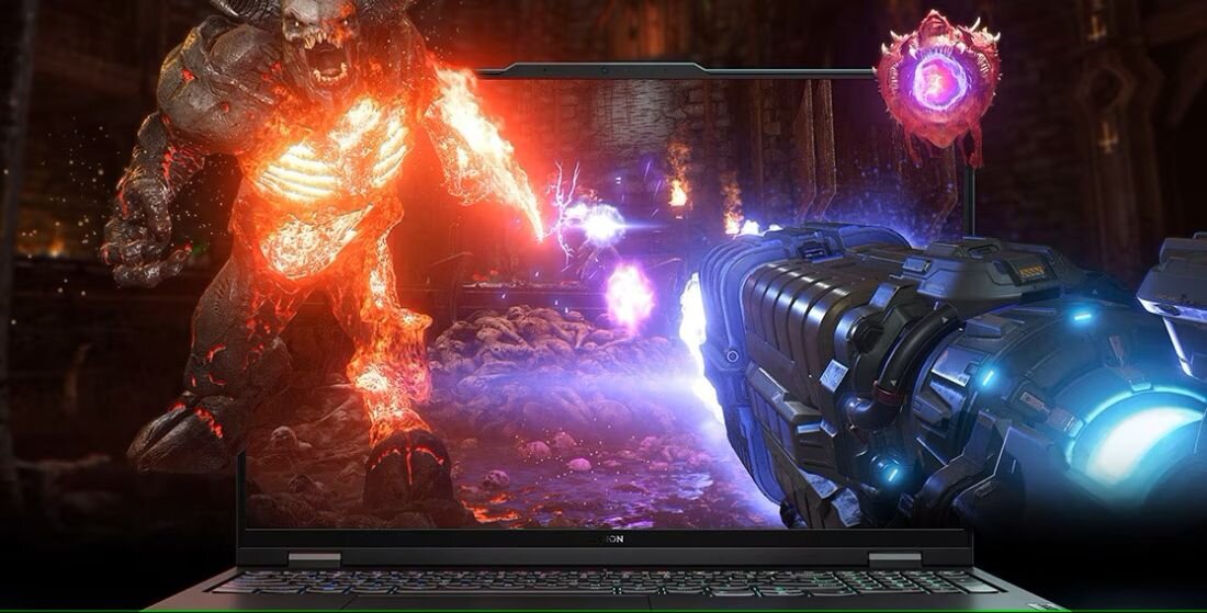 Laptop LENOVO Legion Pro 7 Gen 8 16IRX8H - IPS WQXGA 