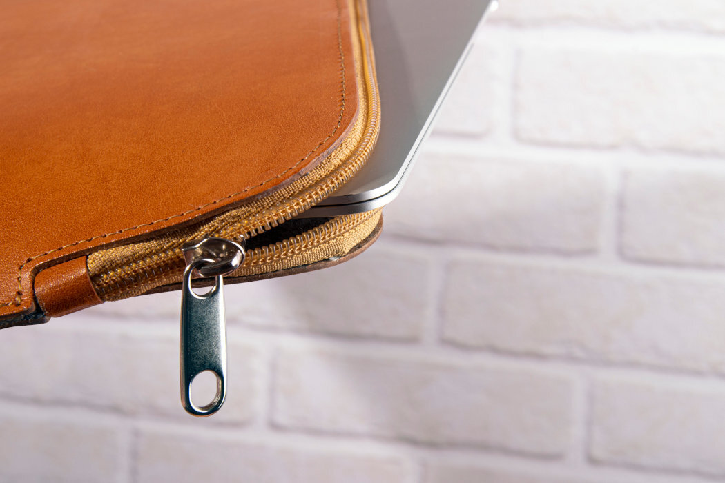 Etui na laptopa BALTAN Sleeve do Apple MacBook Air 15 cali Brązowy wygoda styl prostota minimalizm