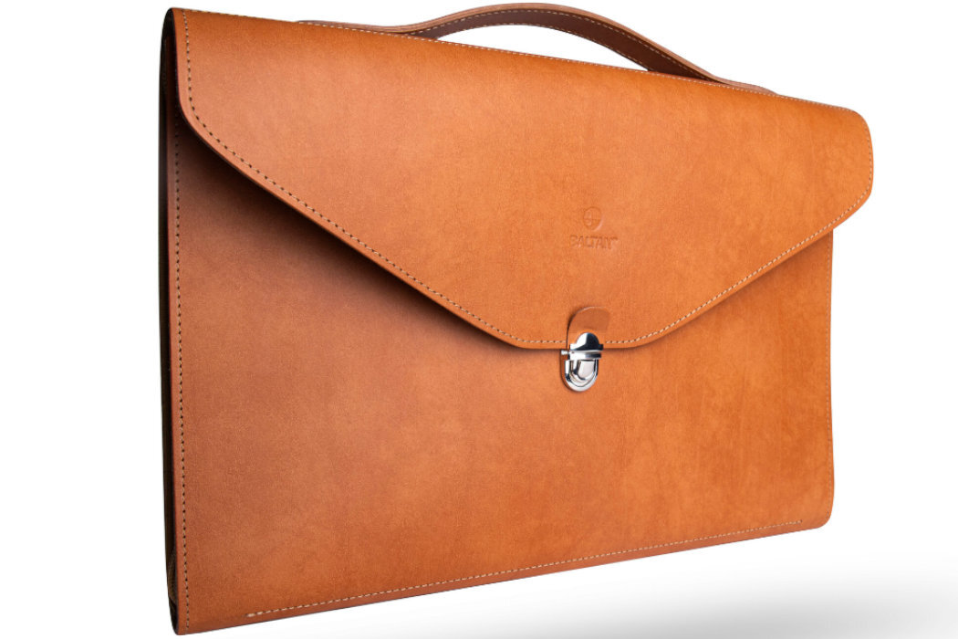 Torba na laptopa BALTAN 15.6 cali Czarny minimalizm elegancja klasyka wygoda podróże produkcja skóra lakier naturalne