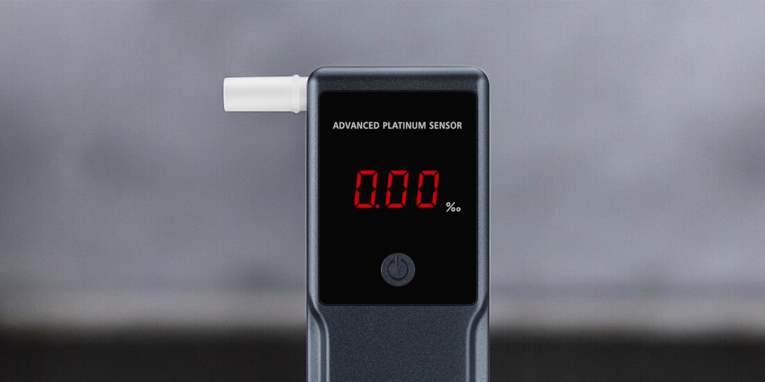 Alkomat BACSCAN F-50 Ultra Czytelna prezentacja danych Czerwony ekran LED z dokładnością do dwóch miejsc po przecinku wygodne odczyty