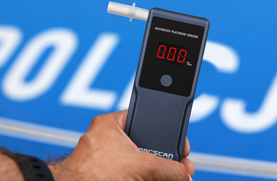 Alkomat BACSCAN F-50 Ultra Wygodna konstrukcja wysokość szerokość waga grubość przenoszenie obsługa komfort wygoda