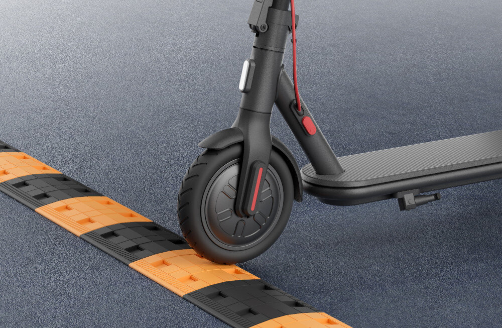 Hulajnoga elektryczna XIAOMI Scooter 4 Lite NE Czarny 8,5-calowe opony pneumatyczne wyjatkowa plynnosc komfort absorbuja wstrzasy i nierownosci terenu stabilna wygodna jazda