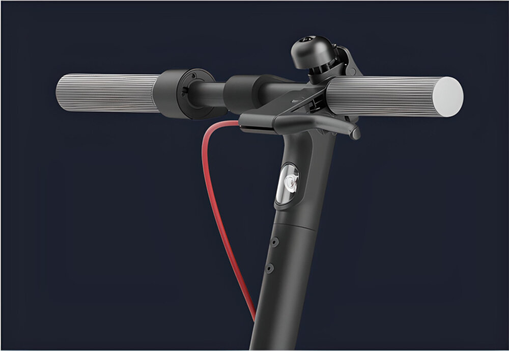 Hulajnoga elektryczna XIAOMI Scooter 4 Lite NE Czarny oswietlenie LED nacisnac przycisk zasilania prosta aktywacja