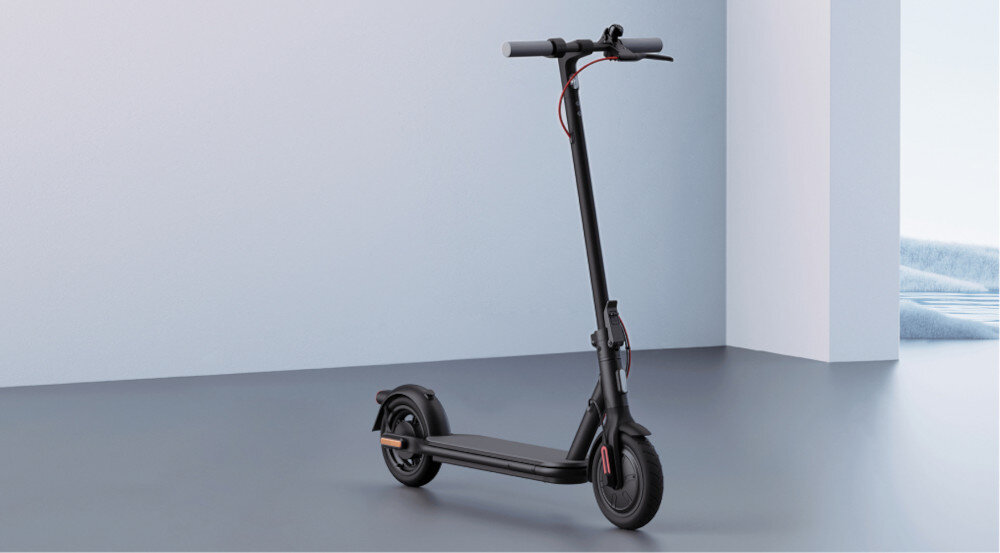 Hulajnoga elektryczna XIAOMI Scooter 4 Lite NE Czarny sygnal dzwiekowy tempomat ustawienie i utrzymanie salej predkosci pojazdu zwiekszenie bezpieczenstwa oszczednosc energii