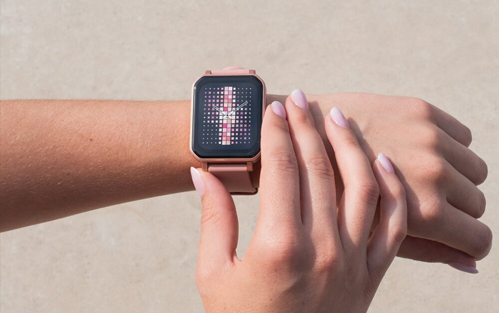 Smartwatch MAXCOM FW56 Carbon Pro ekran bateria czujniki zdrowie sport pasek ładowanie pojemność rozdzielczość łączność sterowanie krew puls rozmowy smartfon aplikacja