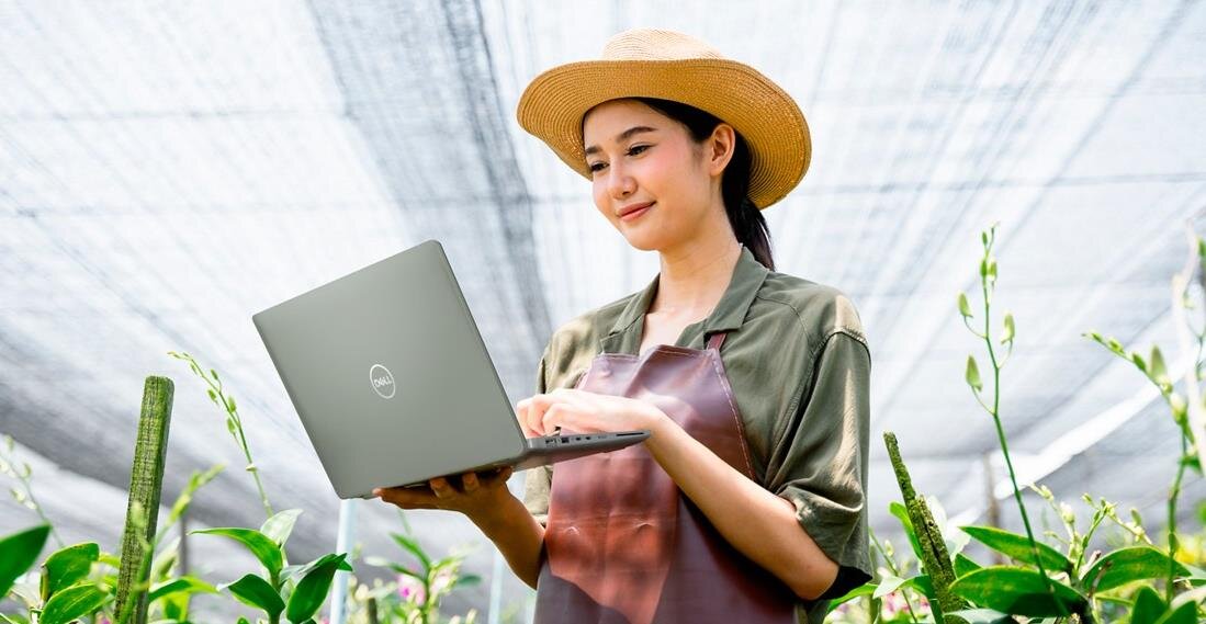 Laptop DELL Latitude 5540 - Laptop 