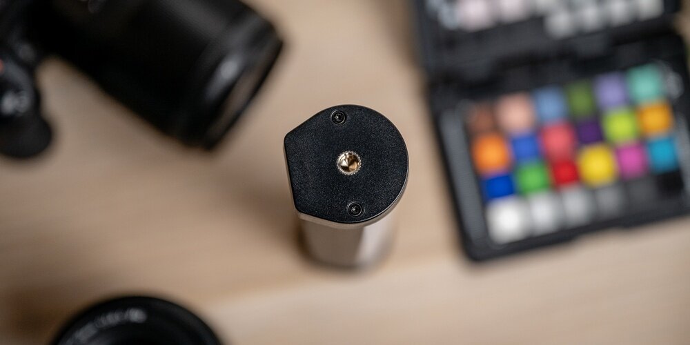Lampa LED Newell RGB Kathi Nano Pro - gwint montażowy na spodzie tuby