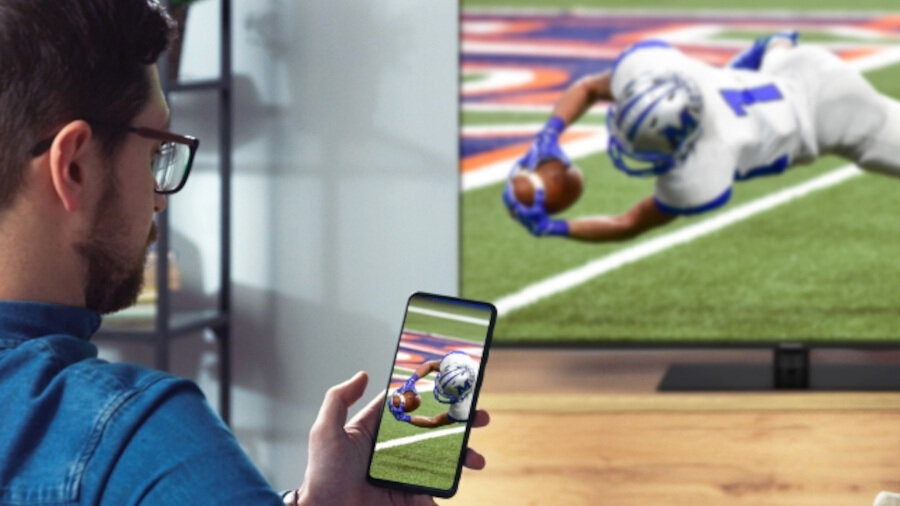 Telewizor PANASONIC TX-MX700E - chromecast