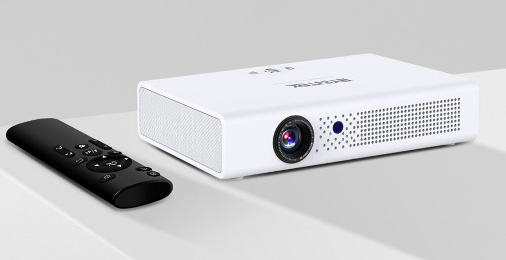 Projektor BYINTEK R19 obsługa przyciski pilot sterowanie
