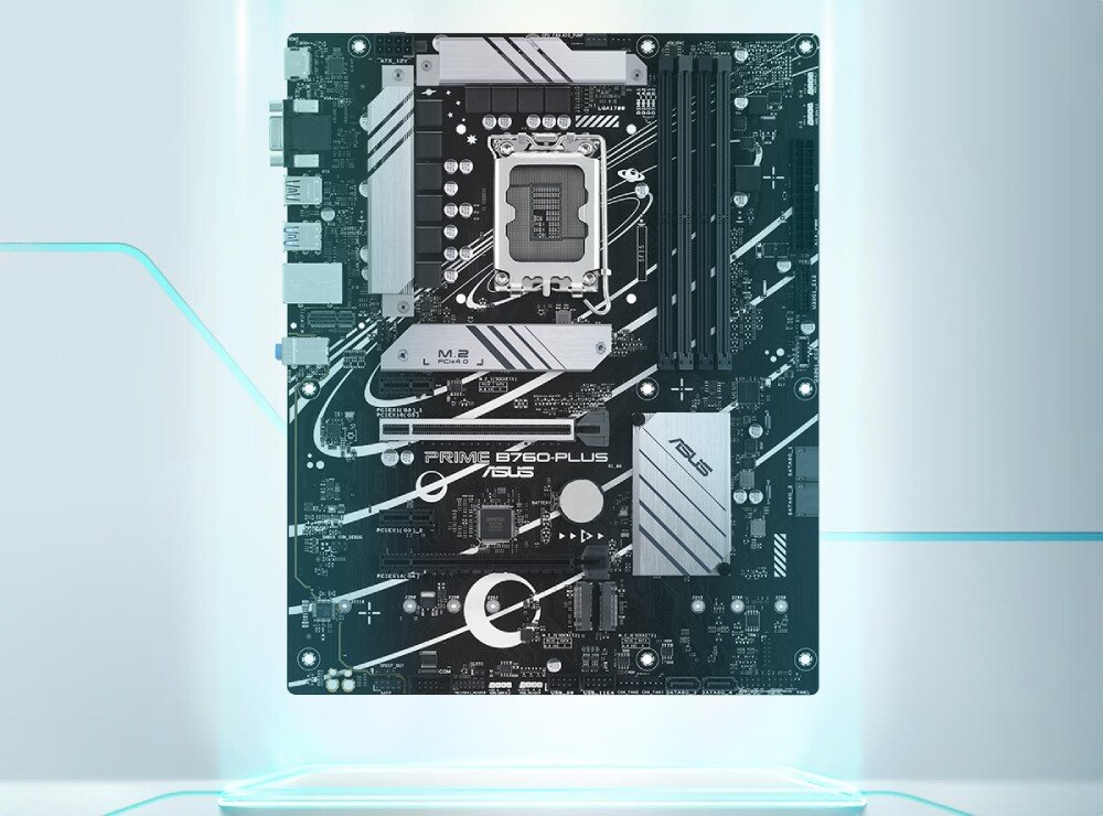 Płyta główna ASUS Prime B760 Plus Frontowy widok całej płyty głównej w orientacji pionowej z artystyczną niebieską poświatą w tle