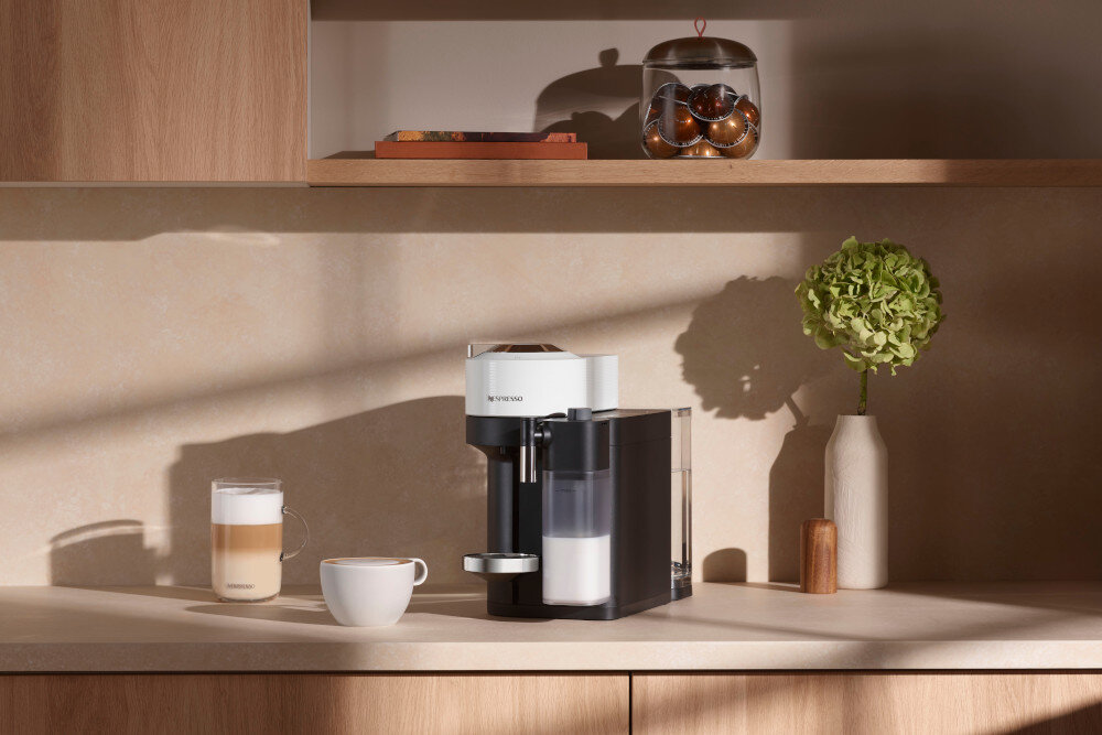 Ekspres DELONGHI Nespresso Vertuo Lattissima ENV300.W Szybkość wygoda napoj preferencje mozliwosci kawa