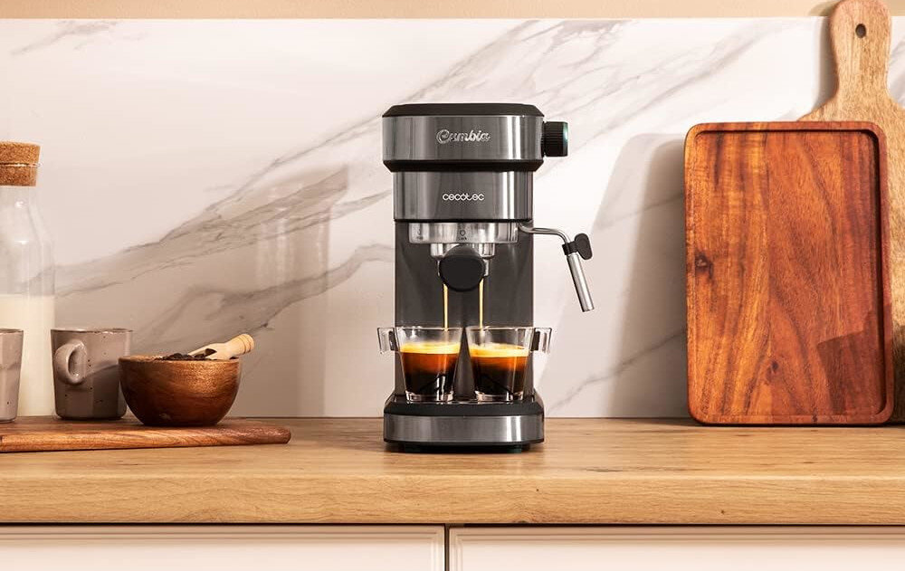 Ekspres CECOTEC Cafelizzia 890 Czarny wygląd design prezentacja wizualizacja Kawa w zasięgu ręki